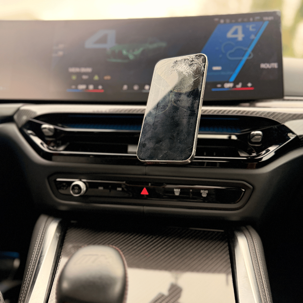 Premium MagSafe - kompatible Handyhalterung für BMW 3er & 4er Facelift G20 G21 G22 G23 LCI | M3 G80 | M4 G82 G83 – Lüftungsgitter Smartphone Halter mit Wireless Charging - CarWorlds GmbH