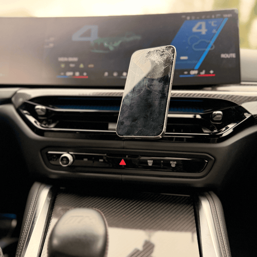 Premium MagSafe - kompatible Handyhalterung für BMW 3er & 4er Facelift G20 G21 G22 G23 LCI | M3 G80 | M4 G82 G83 – Lüftungsgitter Smartphone Halter mit Wireless Charging - CarWorlds GmbH